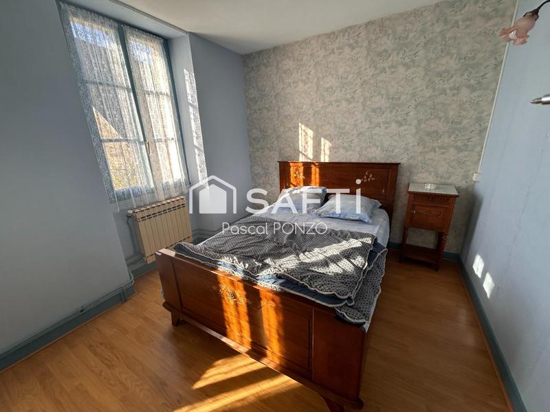 Maison - 240 m² - 9 pièces