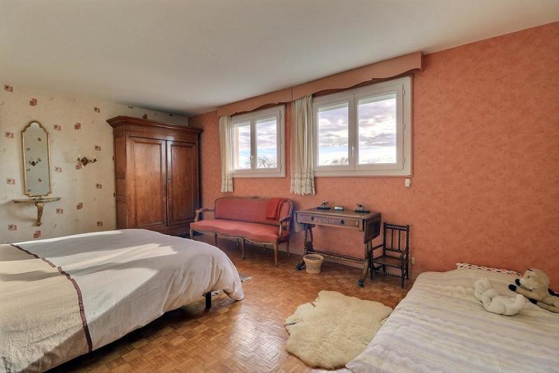 Maison - 184 m² - 8 pièces