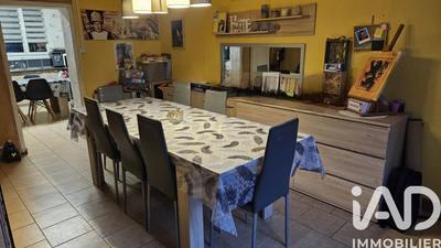 Maison - 120 m² - 7 pièces