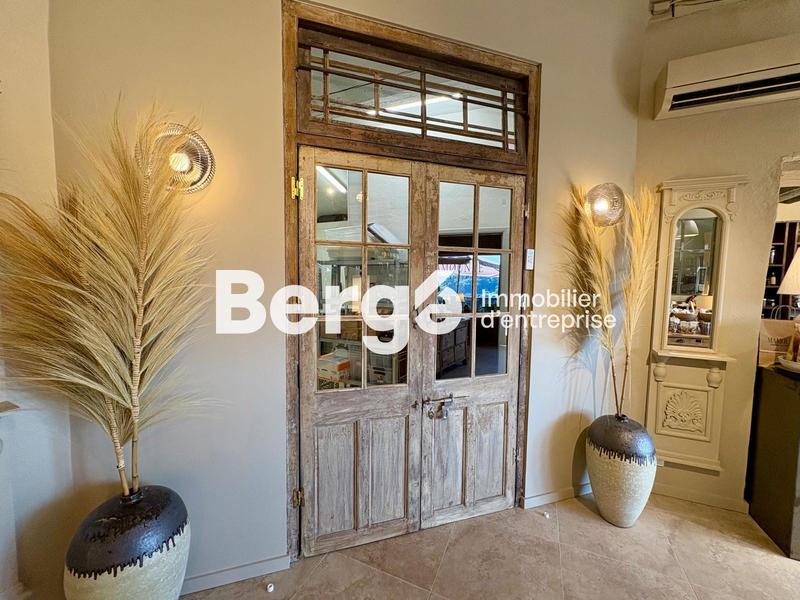 Local commercial - 180 m²