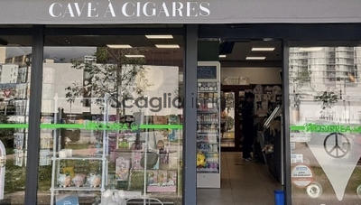 Fonds de commerce - Magasins - 135 m²