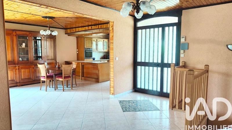 Maison - 98 m² - 4 pièces