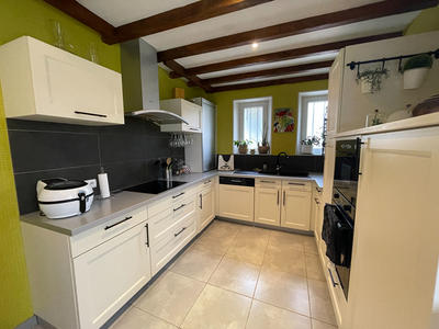 Maison - 183 m² - 7 pièces