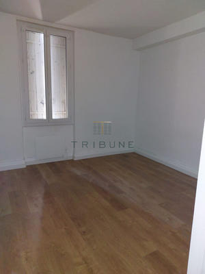 Immeuble - 118 m² - 6 pièces