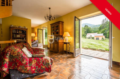 Propriété - 197 m² - 7 pièces