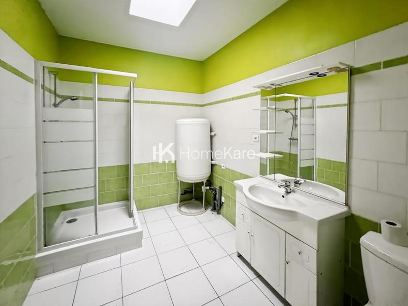 Maison - 220 m² - 6 pièces