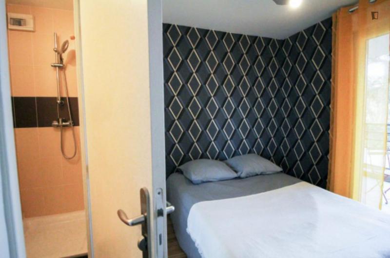 Chambre - 12 m² - 4 pièces