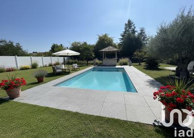 Maison de maîtres - 252 m² - 7 pièces