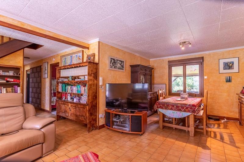 Maison - 200 m² - 8 pièces