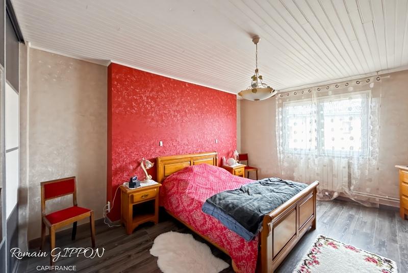 Maison - 212 m² - 9 pièces