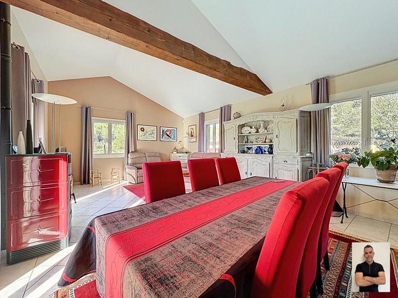 Maison - 200 m² - 6 pièces