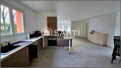 Maison - 93 m² - 4 pièces