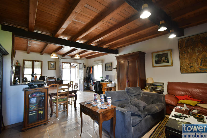 Propriété - 385 m² - 13 pièces