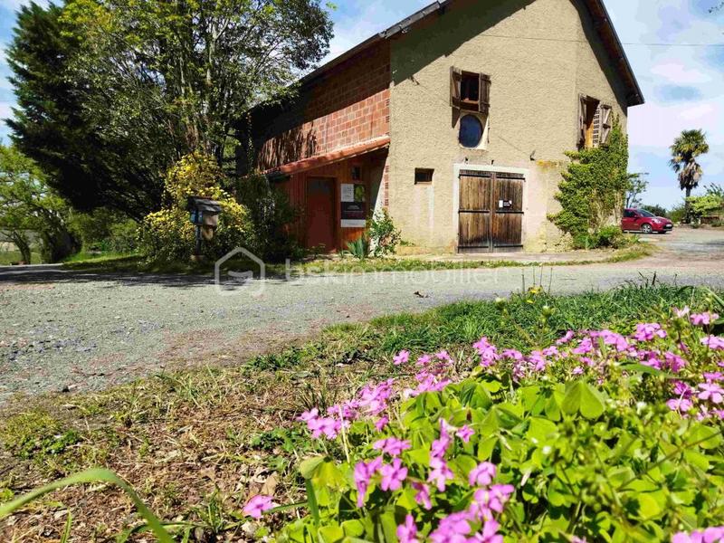 Propriété - 112 m² - 6 pièces