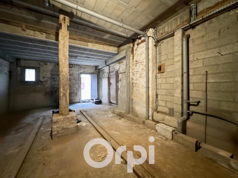 Immeuble - 97 m² - 5 pièces