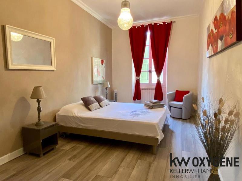 Appartement - 122 m² - 4 pièces