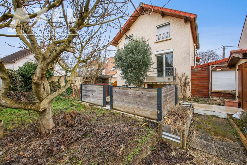 Maison - 173 m² - 8 pièces