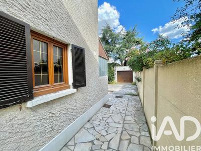 Maison - 170 m² - 6 pièces