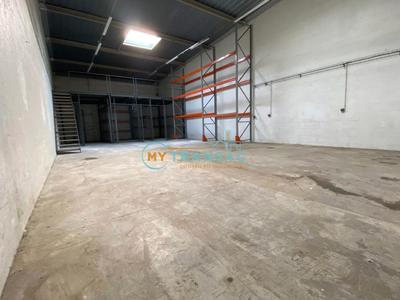 Local d'activité / Entrepôt - 279 m²
