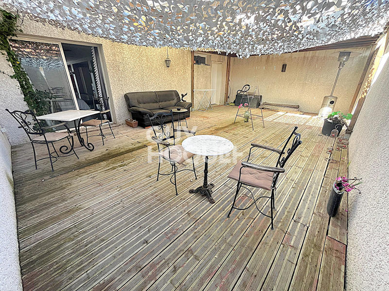 Immeuble - 7 pièces