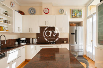 Appartement - 143 m² - 4 pièces