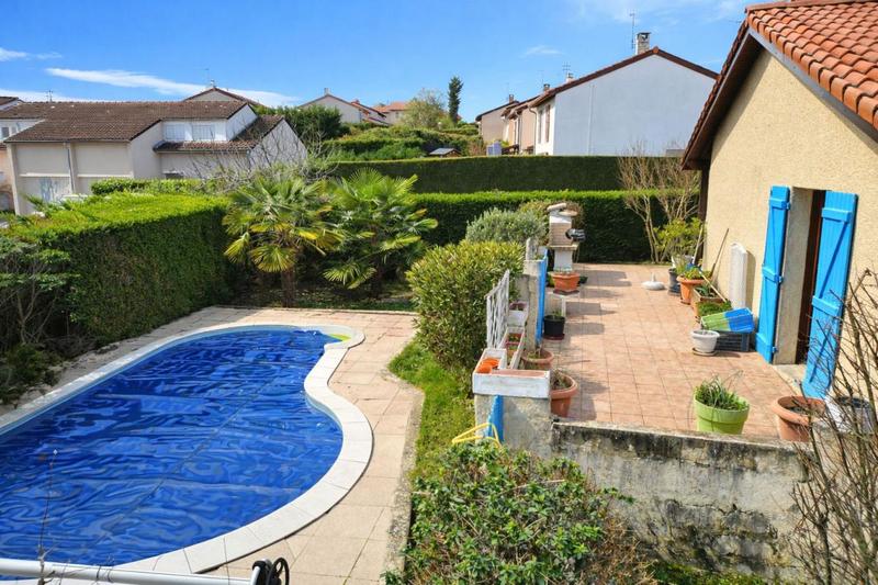 Maison - 111 m² - 5 pièces