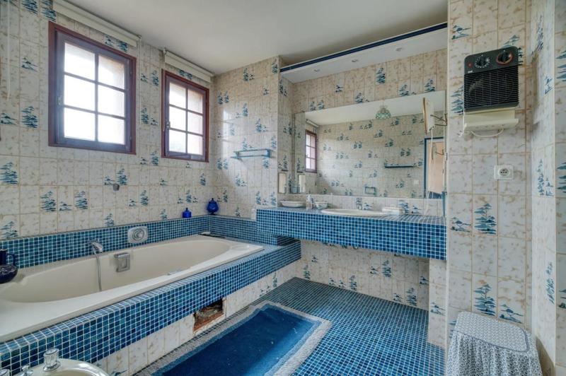 Villa - 206 m² - 7 pièces