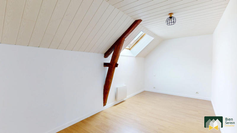 Maison - 104 m² - 4 pièces