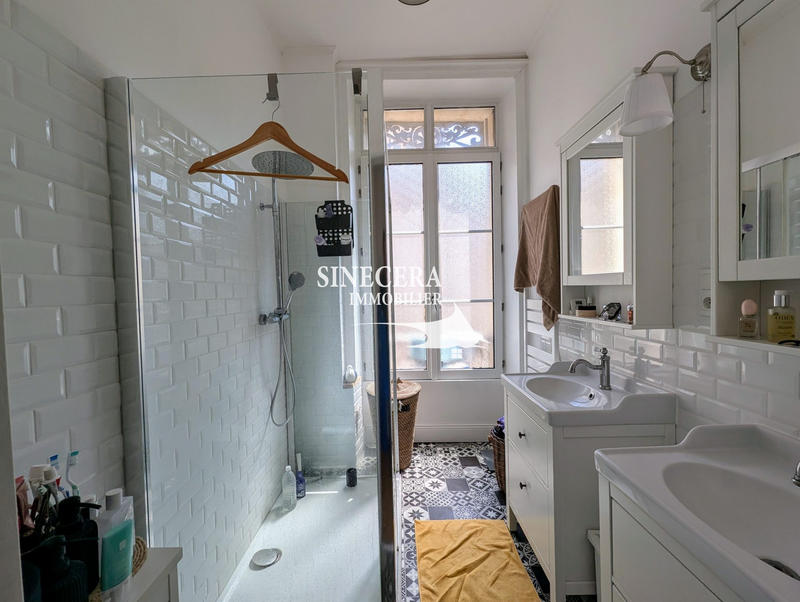 Appartement - 77 m² - 3 pièces