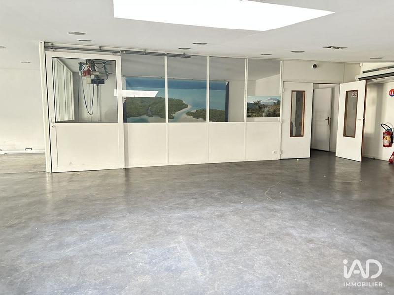 Local commercial - 197 m²