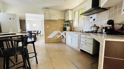 Maison - 104 m² - 4 pièces