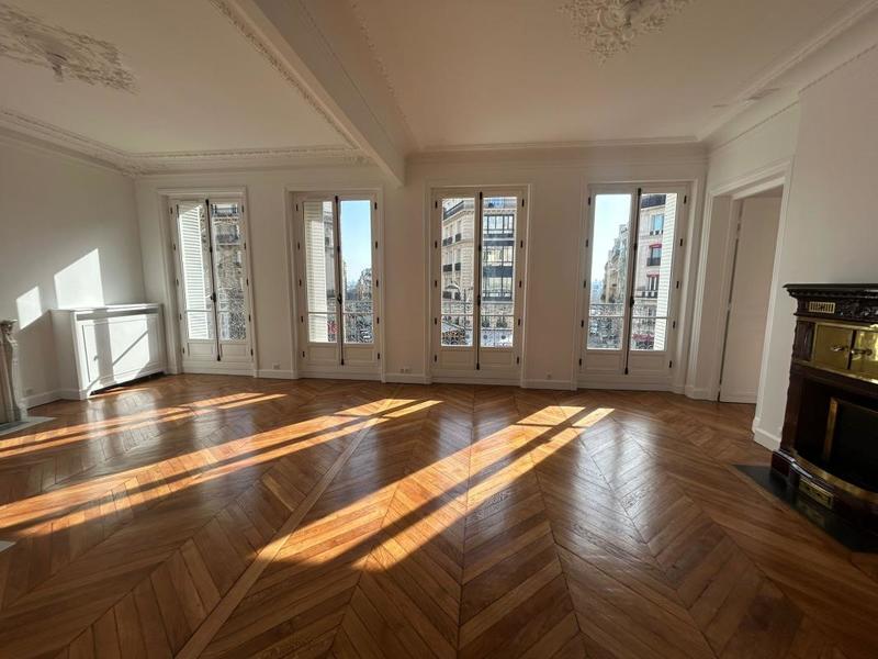 Appartement - 102 m² - 4 pièces