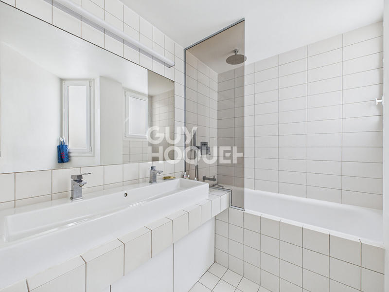 Appartement - 65 m² - 2 pièces