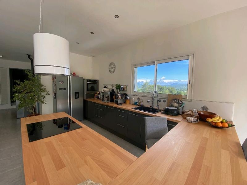 Villa - 177 m² - 7 pièces