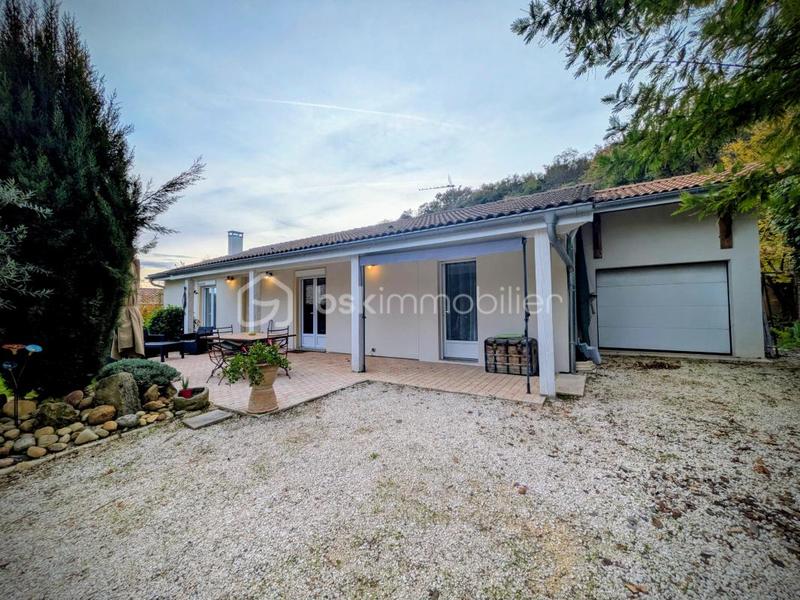 Maison - 120 m² - 8 pièces