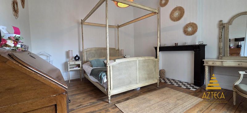 Maison - 158 m² - 9 pièces