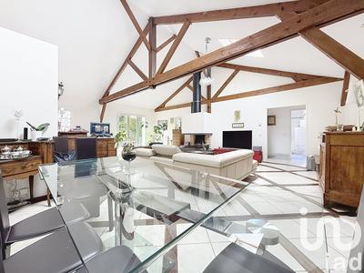 Maison - 159 m² - 6 pièces