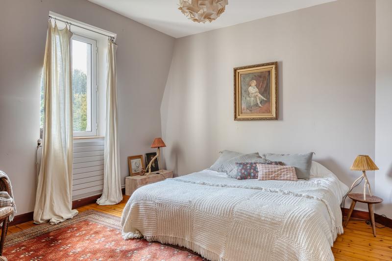 Maison - 313 m² - 13 pièces