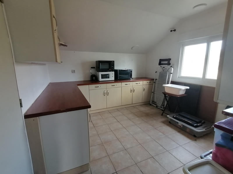 Maison - 157 m² - 9 pièces