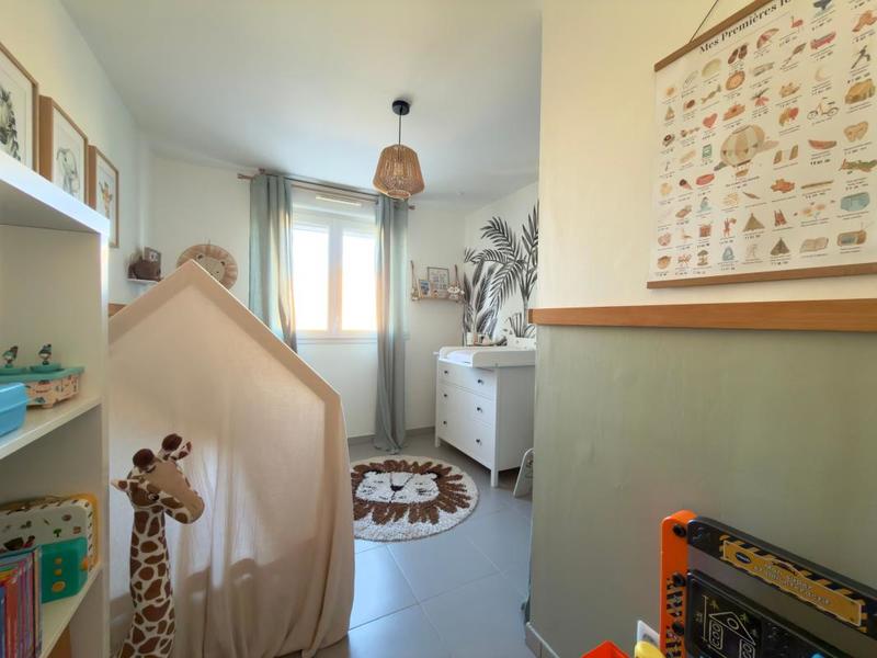 Maison - 102 m² - 4 pièces