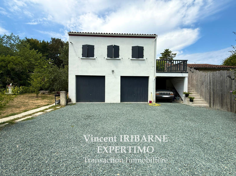 Maison - 170 m² - 6 pièces