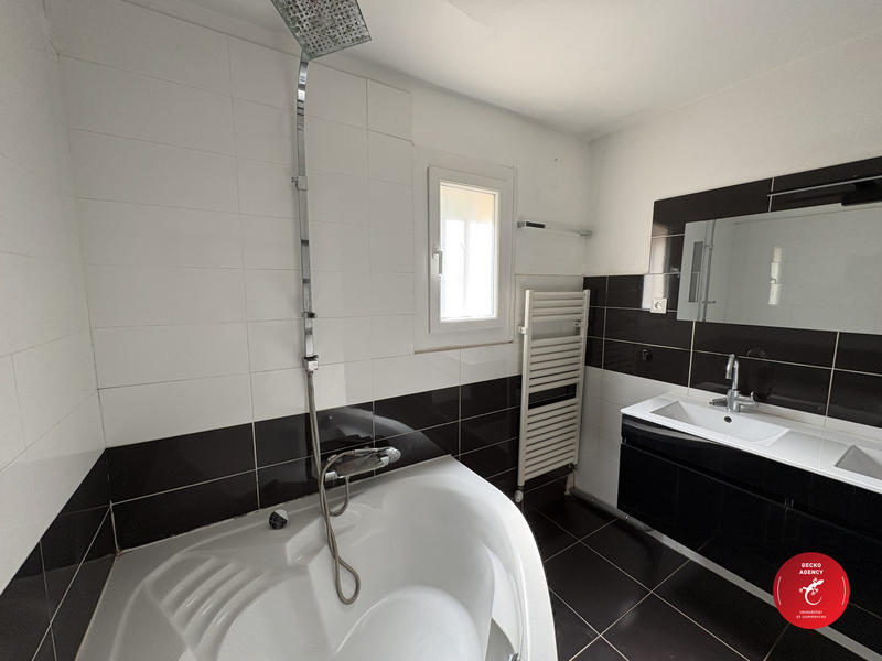 Villa - 160 m² - 6 pièces