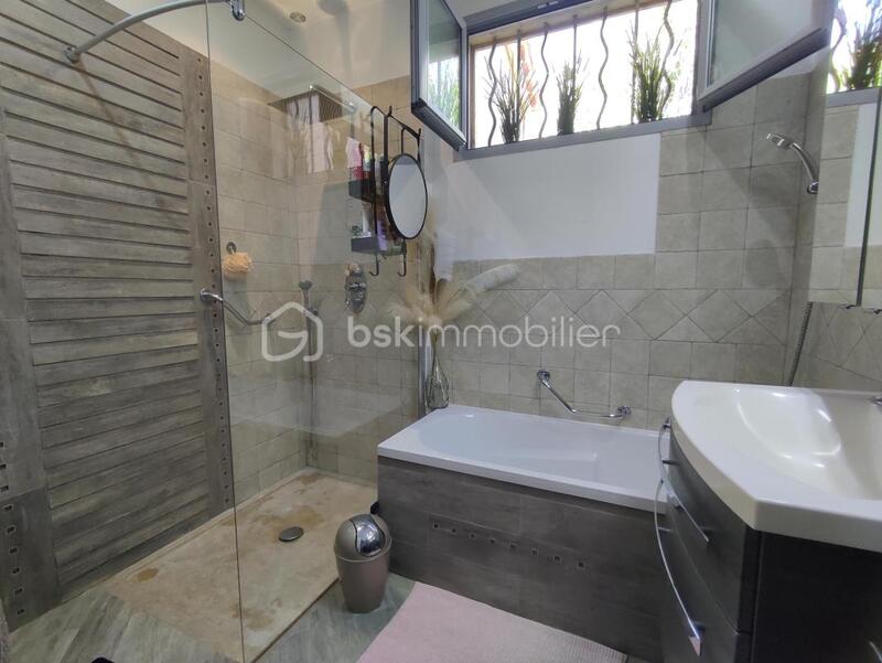 Maison de village - 92 m² - 3 pièces