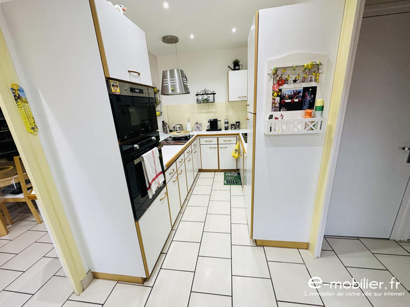 Maison traditionnelle - 145 m² - 5 pièces