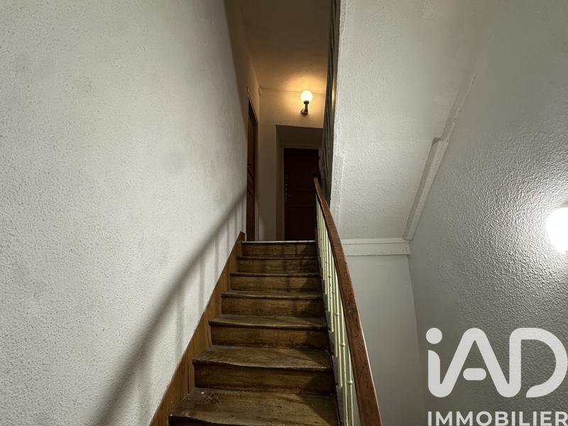 Maison - 220 m² - 13 pièces