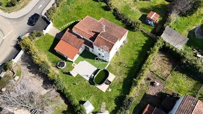 Maison - 100 m² - 4 pièces