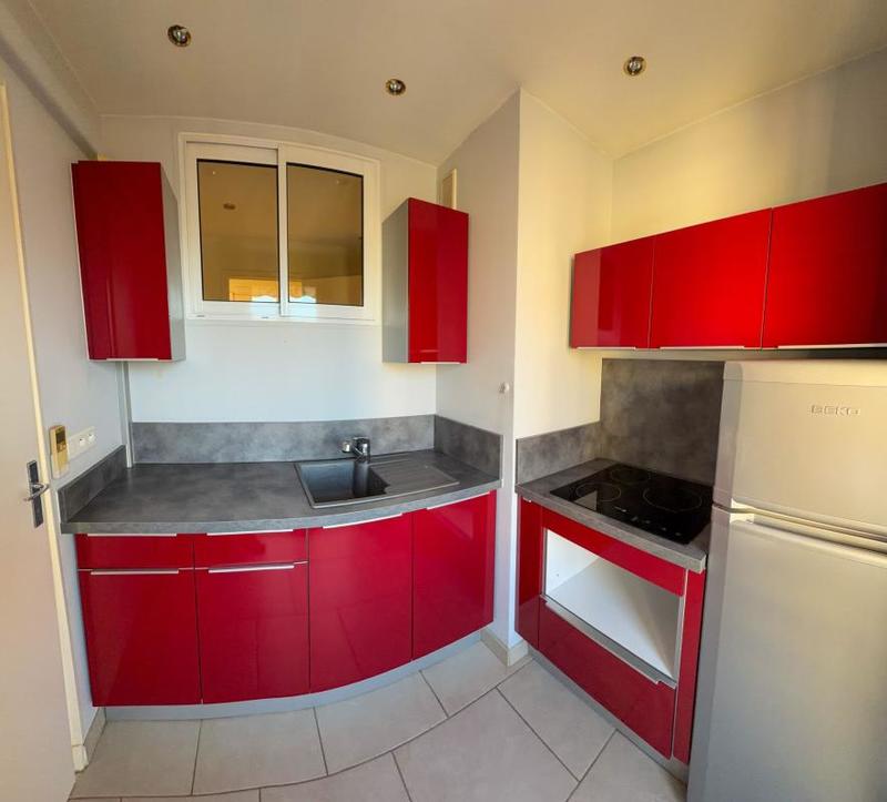 Studio - 24 m² - 1 pièce