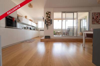 Appartement - 110 m² - 4 pièces