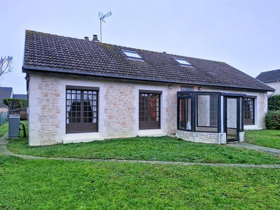 Maison - 104 m² - 7 pièces