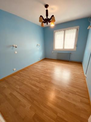 Maison - 84 m² - 5 pièces